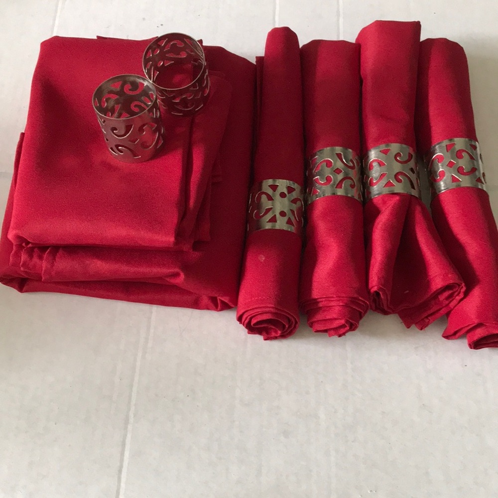 12 Red Napkin Set with 6 Silver Holders